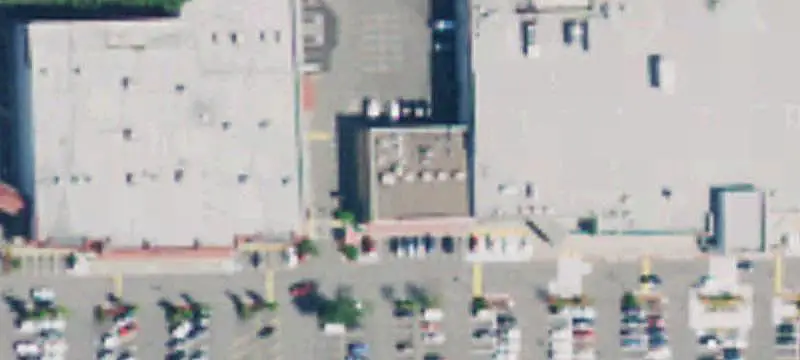 Safeway Shadow-Anchored Shopping Center