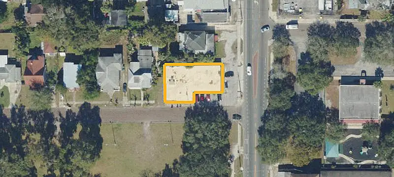 Anchored Shopping Center
