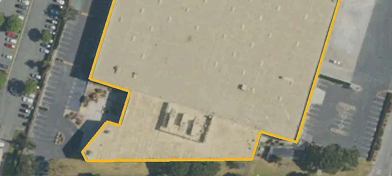 Warehouse with Fenced Yard