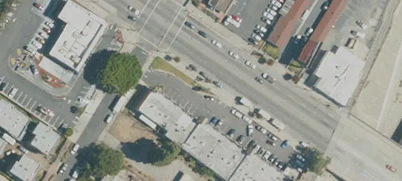 Multi-Tenant Shopping Center