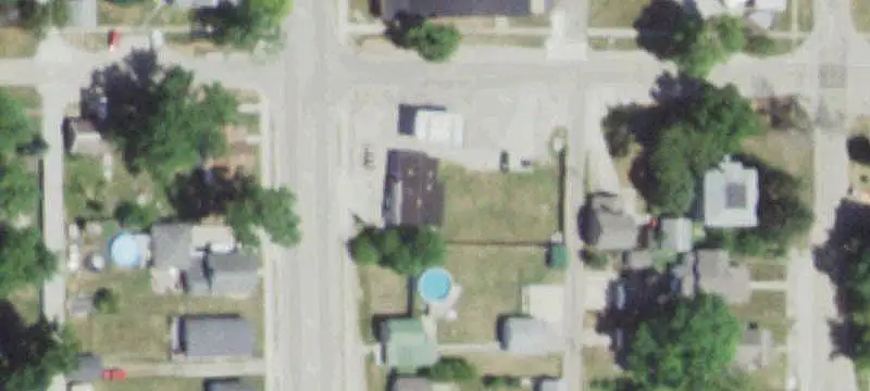 Former Gas Station Building