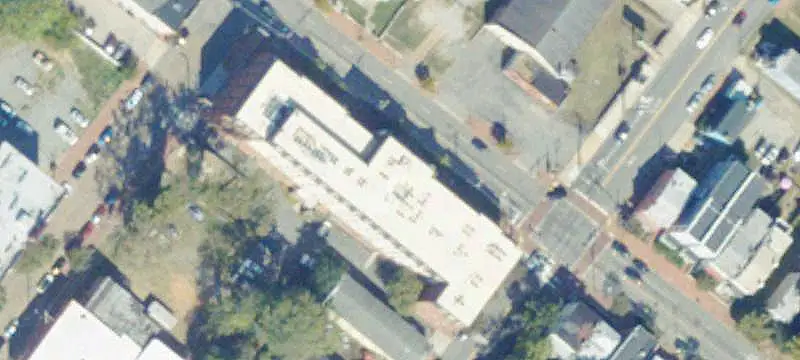 Mixed-Use Office/Retail Building