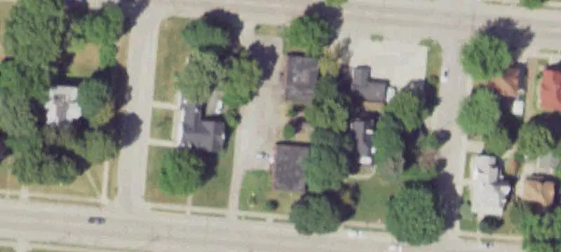 16-Unit Apartment Building