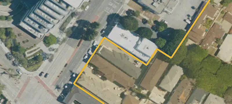 Renovated 10-Unit Apartment Building