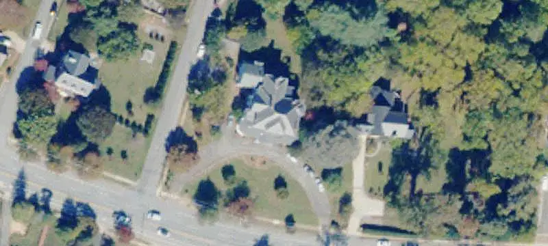 Historic 10-Unit Apartment Property