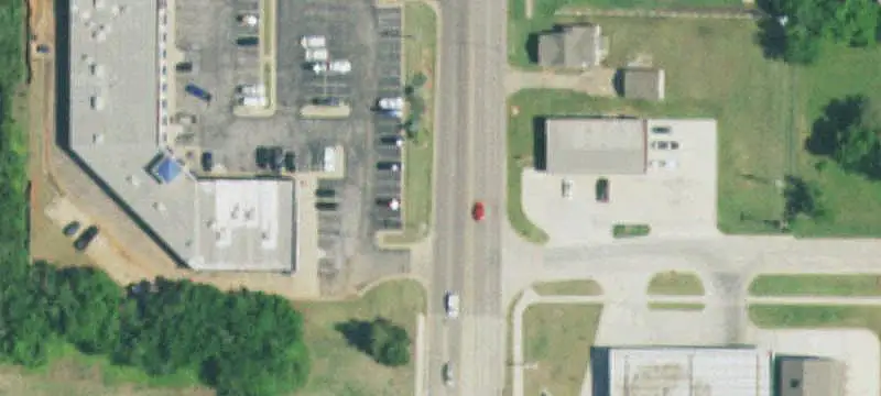 Single-Story Retail Space