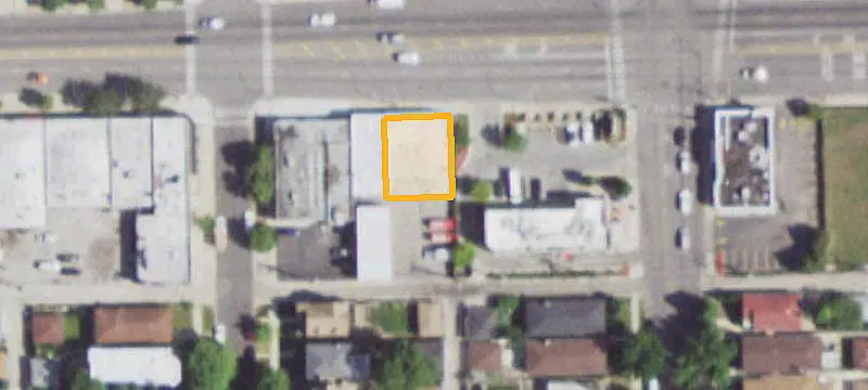 Multi-Tenant Storefront Property