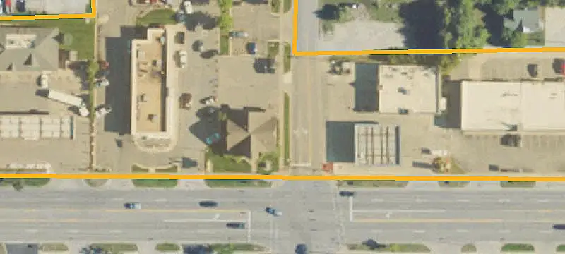 Freestanding Retail Storefronts