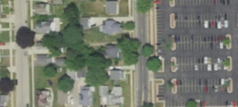 Two-Unit Duplex with Split Yard