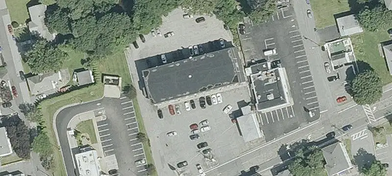 Convenience Store with Commercial Kitchen
