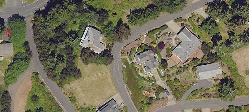 825 Nw Highland Cir, Waldport, OR 97394