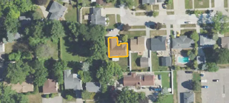 Shopping Center with Vacant Pad