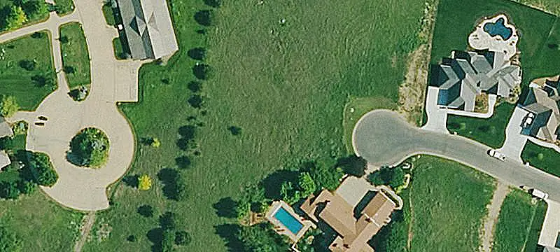 Land / Vacant Lot