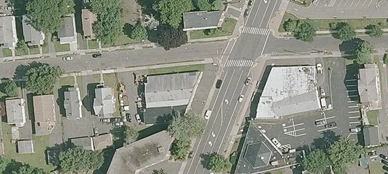 Leased Mixed-Use Building with Drive-In Doors