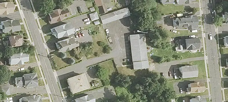 Flex Space with Detached Garage