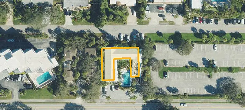 17-Unit Two-Story Bed and Breakfast