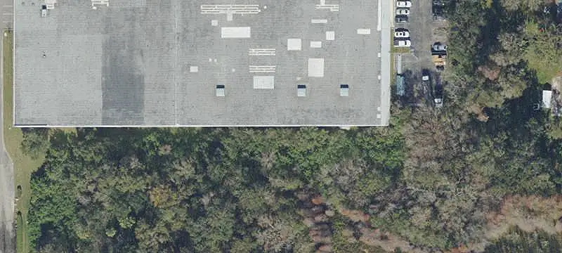 Distribution Center Near Freight Routes