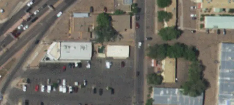 Retail Unit with Expansion Rights
