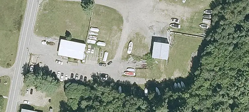 Off-Water Marina Service Facility
