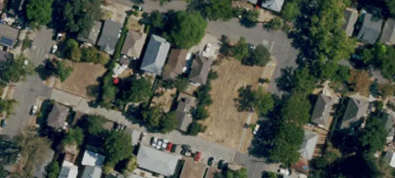 Updated Duplex with Basement Access