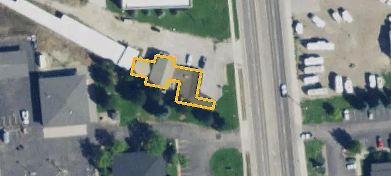 Mixed-Use Property with River Views