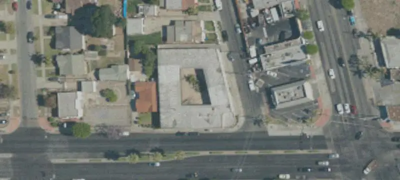 15-Unit Courtyard Apartment Building