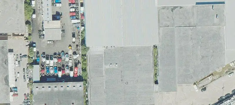 Truck Terminal with Covered Work Structure