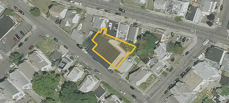 Three-Story Specialty Property