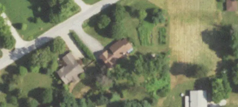 Land / Acres