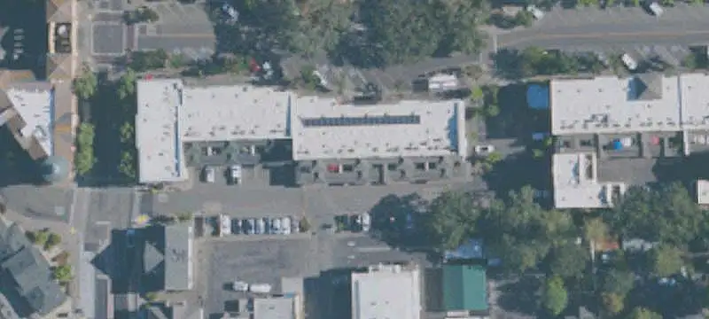 Retail Space with Solar Power