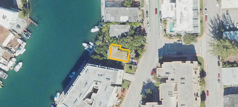 Renovated Waterfront Quadplex