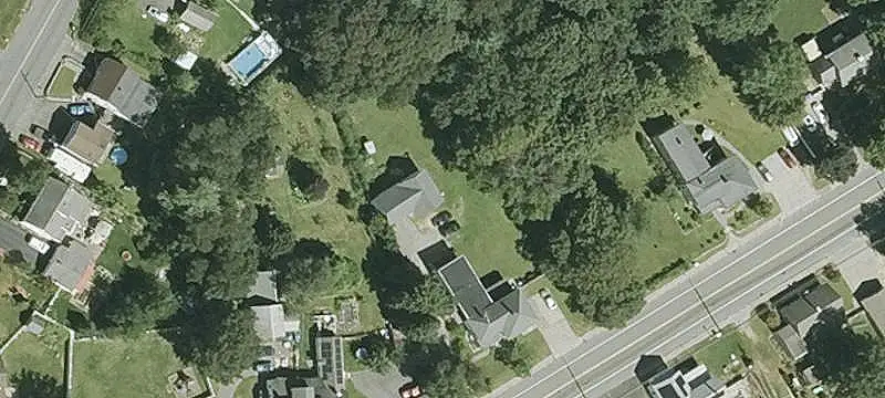 Triplex with Barn