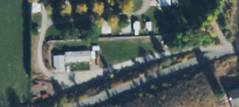 Lakefront Resort With Motel Units