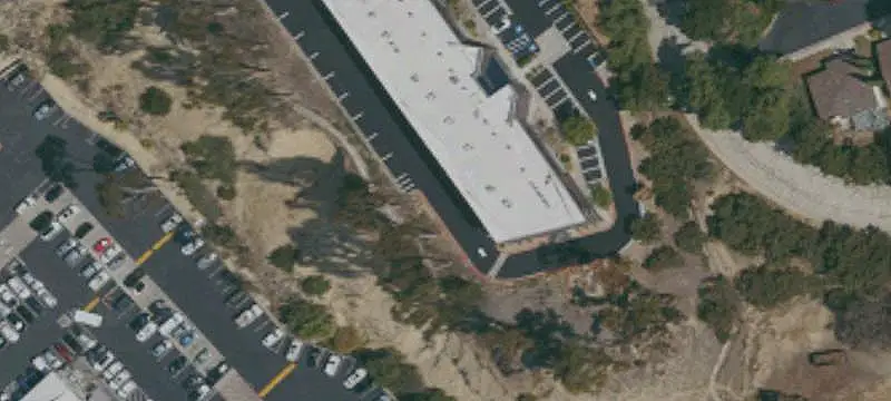 Single-Tenant Office Building