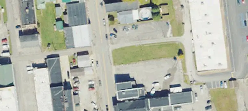 Mixed-Use Building with Garage
