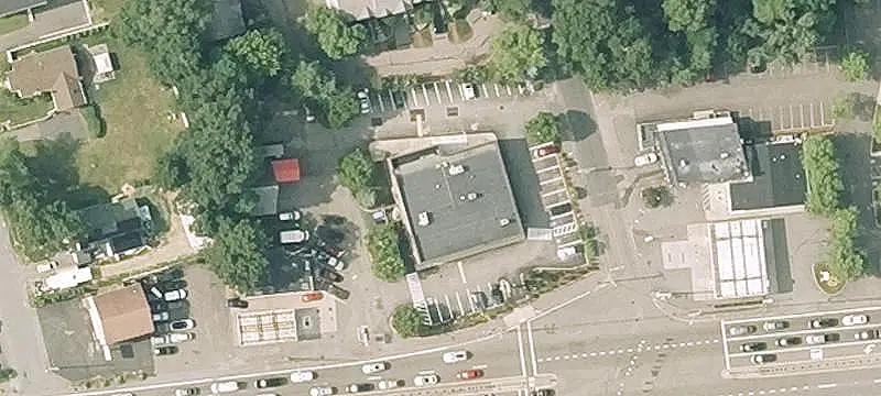 Freestanding Multi-Tenant Office Building