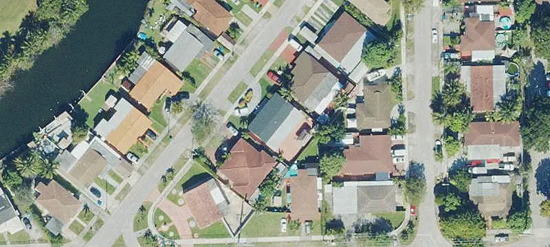 Two-Unit Duplex with Trailer