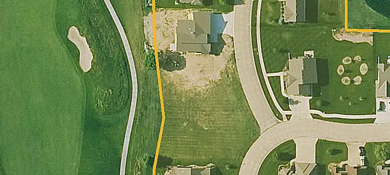 Land / Vacant Lot