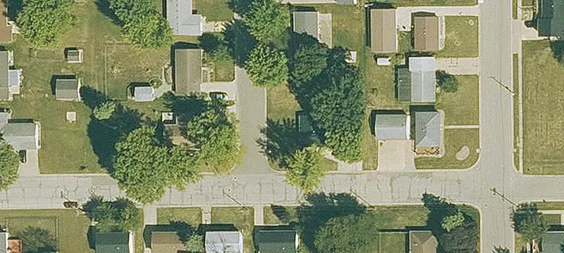 Mixed-Use Property with Apartment