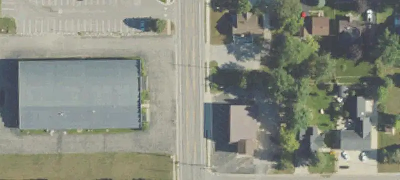 Mixed-Use Property with Apartment