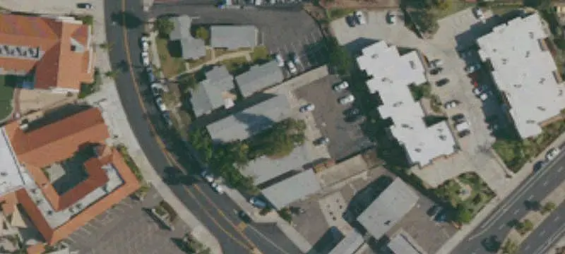 Apartment Building with Owned Laundry