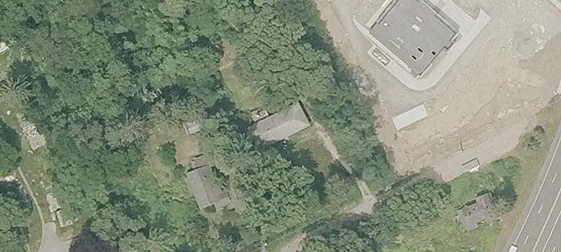 Commercial Land at Signalized Intersection