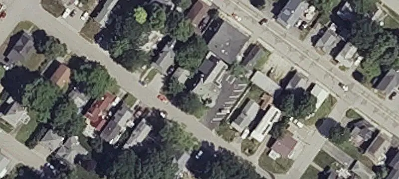 8-Unit Apartment Building