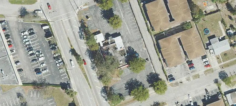 Fully Leased Shopping Center