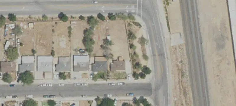 8-Unit Apartment Building