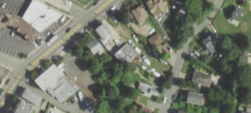 Mixed-Use Property with Repair Shop