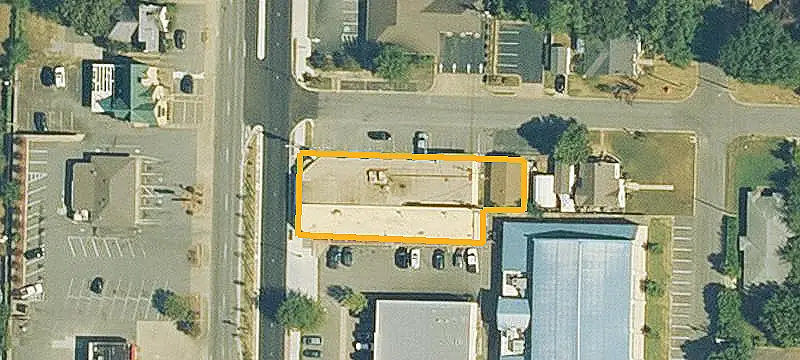 Multi-Tenant Mixed-Use Property