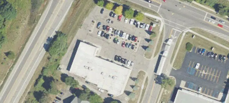 Retail Space with Complementary Co-Tenants