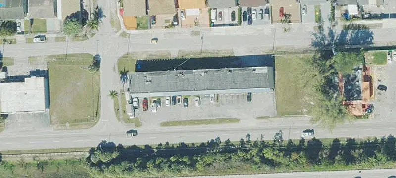 Shopping Center with Established Tenancy