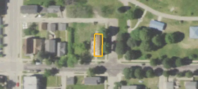 6-Unit Brick Apartment Building